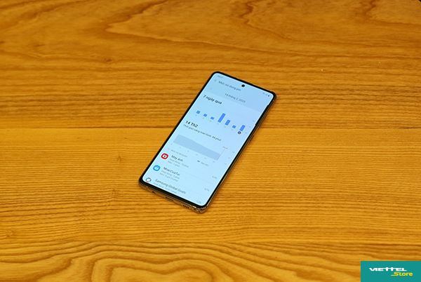 Galaxy Note 10 Lite cho thời lượng pin dài khoảng 2 ngày, dài hoặc ngắn hơn sẽ tùy thuộc vào tần sử dụng thực tế của mỗi người dùng khác nhau