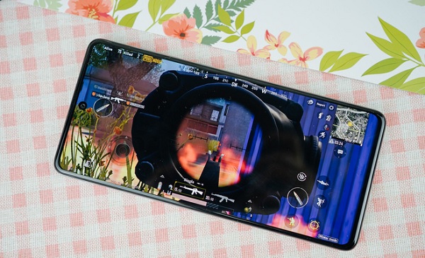 Trải nghiệm game đồ họa cao