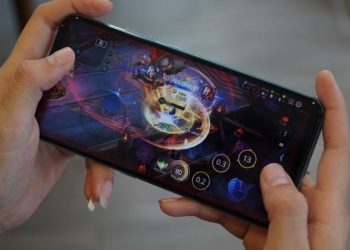 Vivo V17 Pro – Mẫu điện thoại chơi game online tốt nhất 2020
