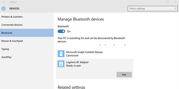 Nếu Bluetooth đang ở trạng thái tắt, hãy bật lên, chọn điện thoại của bạn và nhấn Pair