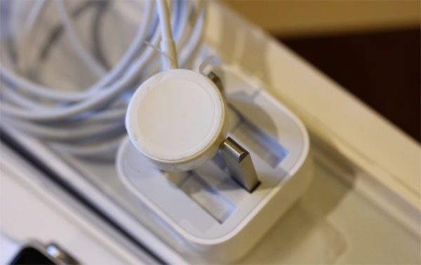 Củ sạc không nhận nguồn điện đầu vào