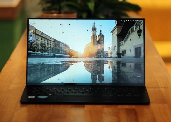 Thiết kế màn hình chất lượng Full HD cho laptop chơi game