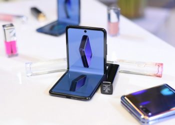 Samsung Vina chính thức ra mắt Galaxy Z Flip tại Việt Nam: Tuyệt tác khẳng định sự sành điệu