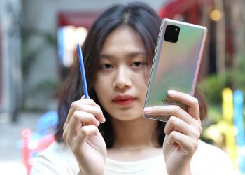 Trên tay Samsung Galaxy Note 10 Lite: Smartphone mới sở hữu những quyền năng của dòng flagship
