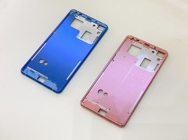 Bphone 4 sẽ có thêm 2 màu là Xanh dương và Hồng