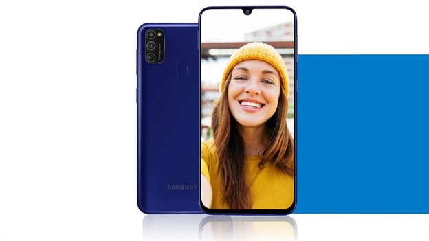 Galaxy M21 được trang bị cụm camera sau hình chữ nhật với 3 cảm biến