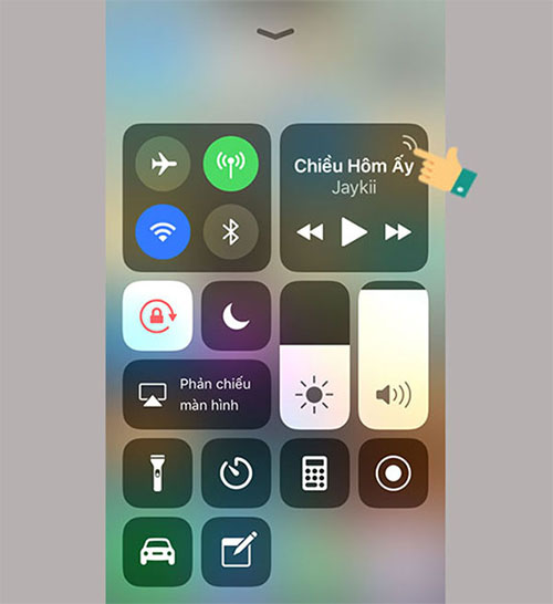 Kiểm tra dung lượng pin AirPods trên điện thoại