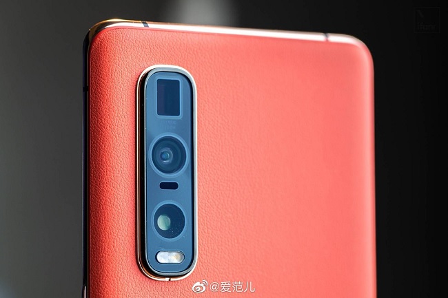 Cận cảnh cụm camera Find X2 Pro với cảm biến chính Sony IMX 689 48MP cho kích thước điểm ảnh đơn là 1.12 µm và điểm ảnh sau gộp là 2.24 µm. Cảm biến này cũng được hỗ trợ chống rung quang học OIS. Một cảm biến góc siêu rộng IMX 586 48MP và 1 cảm biến tiềm vọng 13MP có khả năng chụp zoom quang học 5x và zoom tối đa 60x