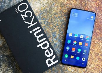 Cận cảnh Redmi K30 Pro: Smartphone sở hữu màn hình không điểm khuyết, camera hình tròn độc đáo