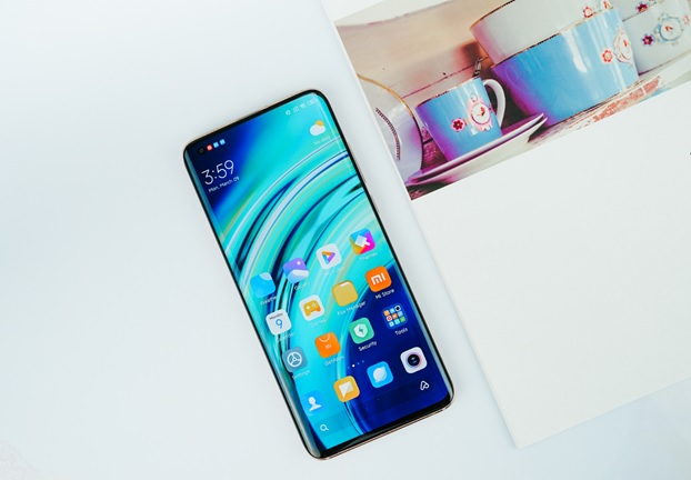 Màn hình Xiaomi Mi 10 rất đẹp