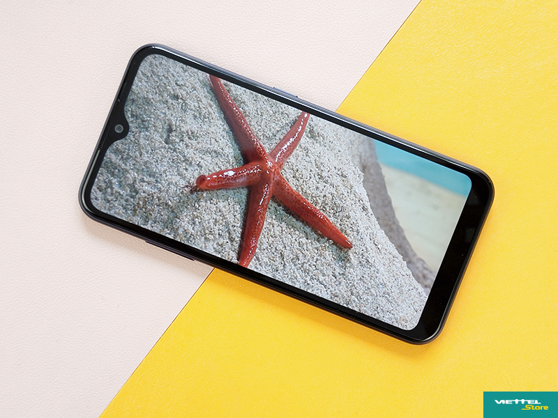 Samsung tỏ ra nhanh nhạy khi trang bị màn hình tràn viền Infinity trên Galaxy A01