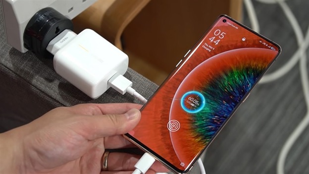 OPPO Find X2 được hỗ trợ sạc nhanh 65W