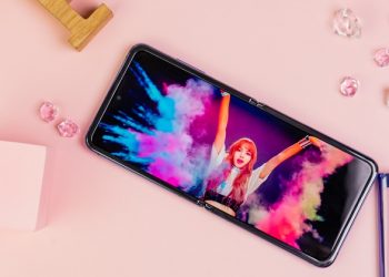 Đánh giá Galaxy Z Flip: Xứng đáng là siêu phẩm màn hình gập