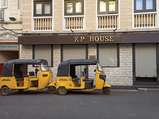 Trong điều kiện ánh sáng đủ, ảnh chụp có độ chi tiết cao, tương phản tốt