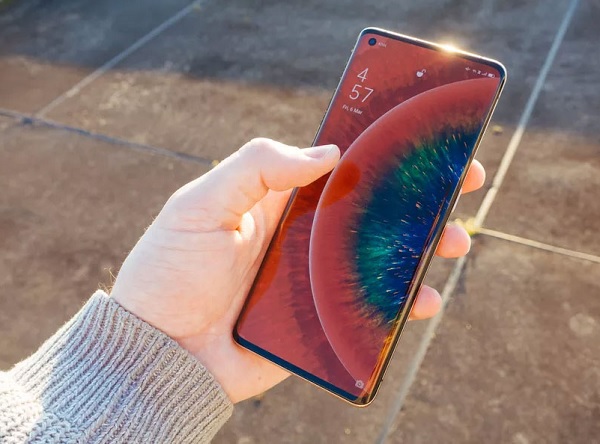 Màn hình tuyệt đẹp của OPPO Find X2 Pro