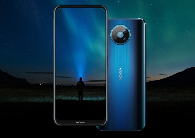 Máy được trang bị viên pin lớn cùng sạc nhanh 18W