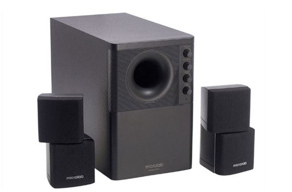 Loa Microlab X2 có dạng khối hộp mạnh mẽ, hiệu ứng âm thanh chất lượng