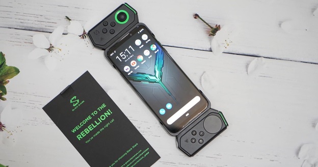 Game thủ mobile chuẩn bị “xèng” đi thôi, ngày ra mắt Black Shark 3 sắp đến ngày rồi!