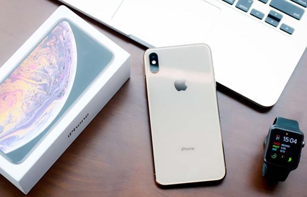 Tài chính dư dả hơn có thể lựa chọn các mẫu điện thoại đắt tiền hơn như iPhone Xs Max