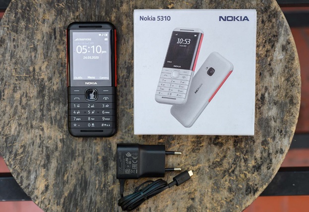 Nokia 5310 (2020) không đi kèm tai tai nghe trong hộp