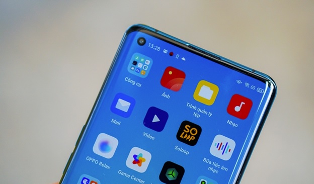 Camera selfie “nốt ruồi” 32MP, tích hợp công nghệ làm đẹp AI