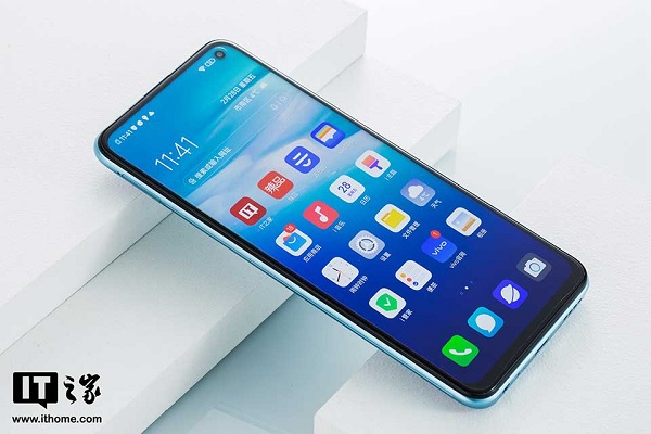 Vivo Z6 5G có kích thước vật lý 163.99 x 75.91 x 9.16mm, màn hình IPS LCD 6.57 inch hỗ trợ độ phân giải Full HD+ (1080 x 2400 pixel) và tỷ lệ khung hình 20:9