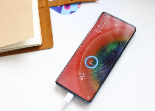 Công nghệ sạc nhanh Super VOOC 2.0, công suất 65W