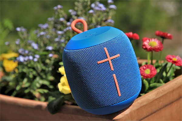 Loa Bluetooth với nhiều tính năng thông minh và thiết kế đẹp mắt