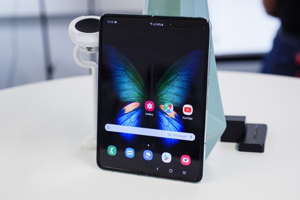 Lộ diện cấu hình Galaxy Fold 2: màn hình chất lượng, đa nhiệm tốt, có bút S Pen
