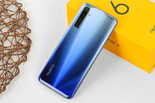 Đánh giá chi tiết Realme 6 về thiết kế