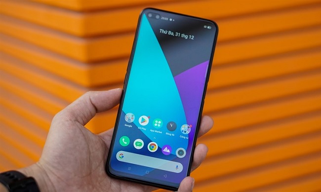 Mặt trước của Realme 6 Pro