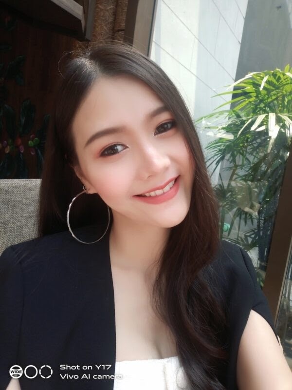 Làm đẹp bằng tính năng AI Face Beauty trên vivo Y17