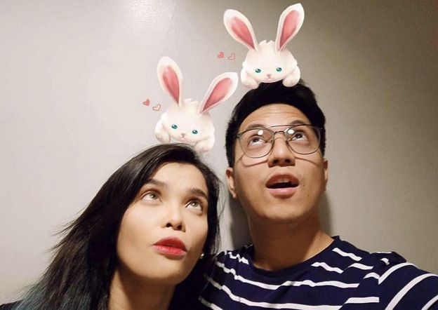 Tính năng AR Sticker giúp hình ảnh thêm sống động