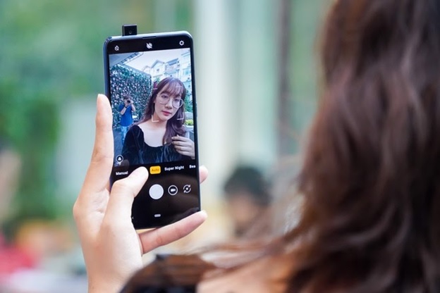 Camera thụt thò trên Active 3