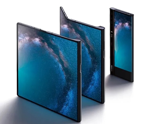 Kích thước màn hình cực lớn 8 inch khi được mở rộng bởi 2 màn hình