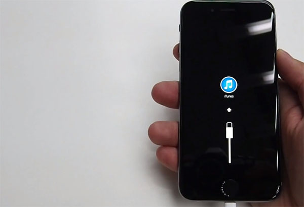 Kết nối iPhone với máy tính cài đặt iTunes phiên bản mới nhất