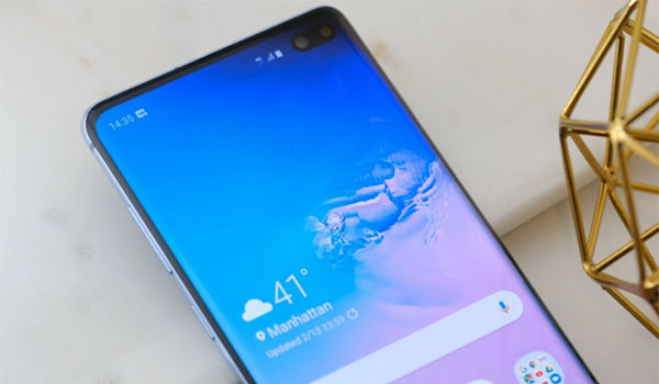 Màn hình AMOLED cho hình ảnh với độ tương phản cao, màu sắc rực rỡ, tươi sáng
