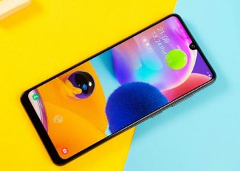 Mở hộp Galaxy A31 tại Việt Nam– smartphone tầm trung pin trâu, 4 camera sau, màn hình Infinity-U