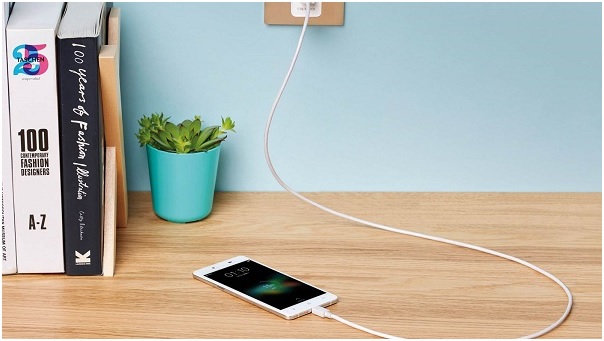 Đảm bảo tốc độ sạc nhanh nhất cho điện thoại khi dùng nguồn trực tiếp