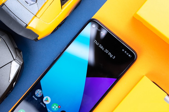 Màn hình Realme 6 nhỏ hơn 6 Pro 0.2 inch