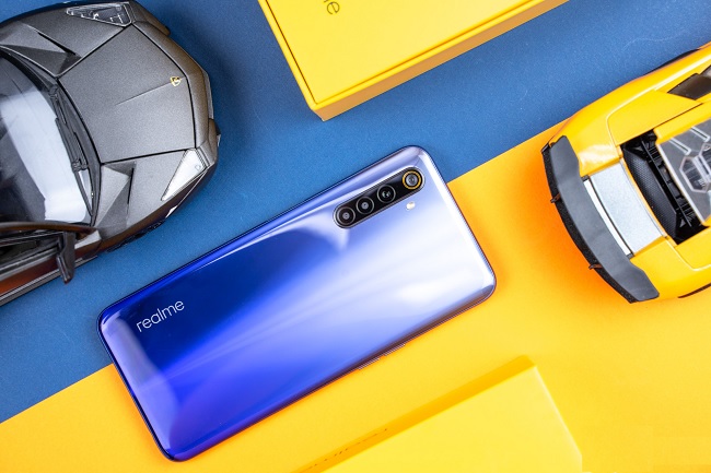 Cụm camera sau trên Realme 6