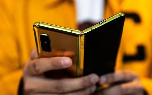 Rò rỉ thông số camera Galaxy Fold 2 có cụm camera sau tương tự trên Galaxy S20