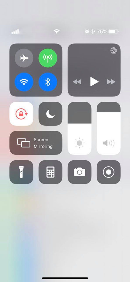 iCon Screen Recording hiển thị ở góc phải phía dưới cùng.