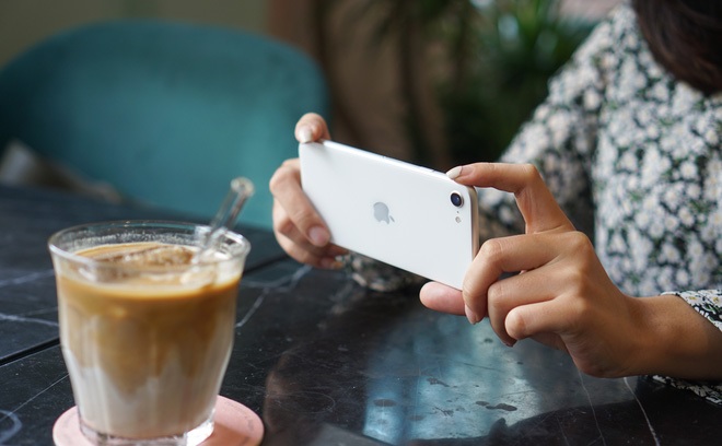 Thỏa sức chụp ảnh trong mọi điều kiện ánh sáng