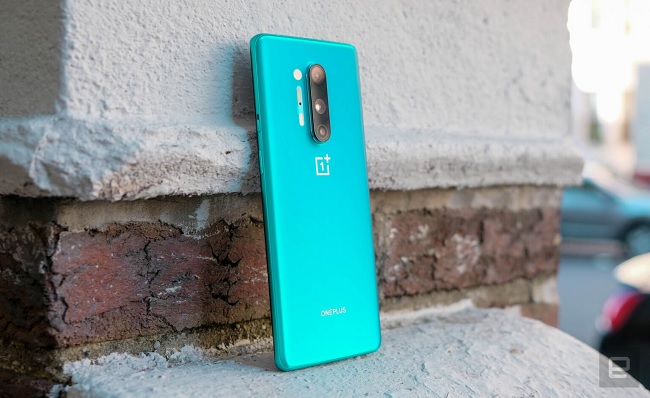 OnePlus 8 Pro vừa ra mắt vào tối qua