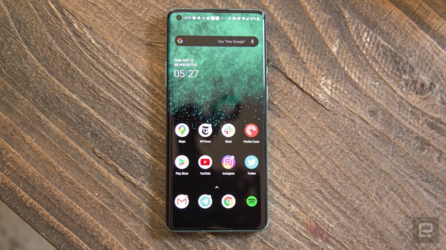 Màn hình 120Hz chắc chắn sẽ cho trải nghiệm chơi game cực phê