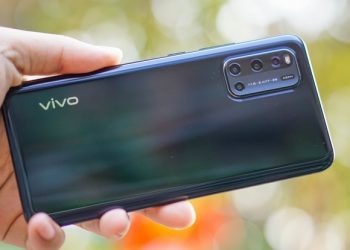 Trên tay Vivo V19: Thiết kế sang trọng, tinh tế, cụm 4 camera sau hầm hố, viên pin lớn cùng khả năng sạc nhanh 33W