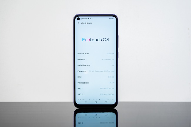 Y50 được trang bị viên pin khủng cùng công nghệ tăng tốc dành cho game thủ giúp nâng tầm trải nghiệm tối đa