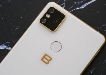 Chụp đêm sNight trên Bphone B86 đẹp “bất chấp” màn đêm