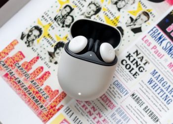 Đánh giá Google Pixel Buds 2020: Đối thủ xứng tầm với AirPods?